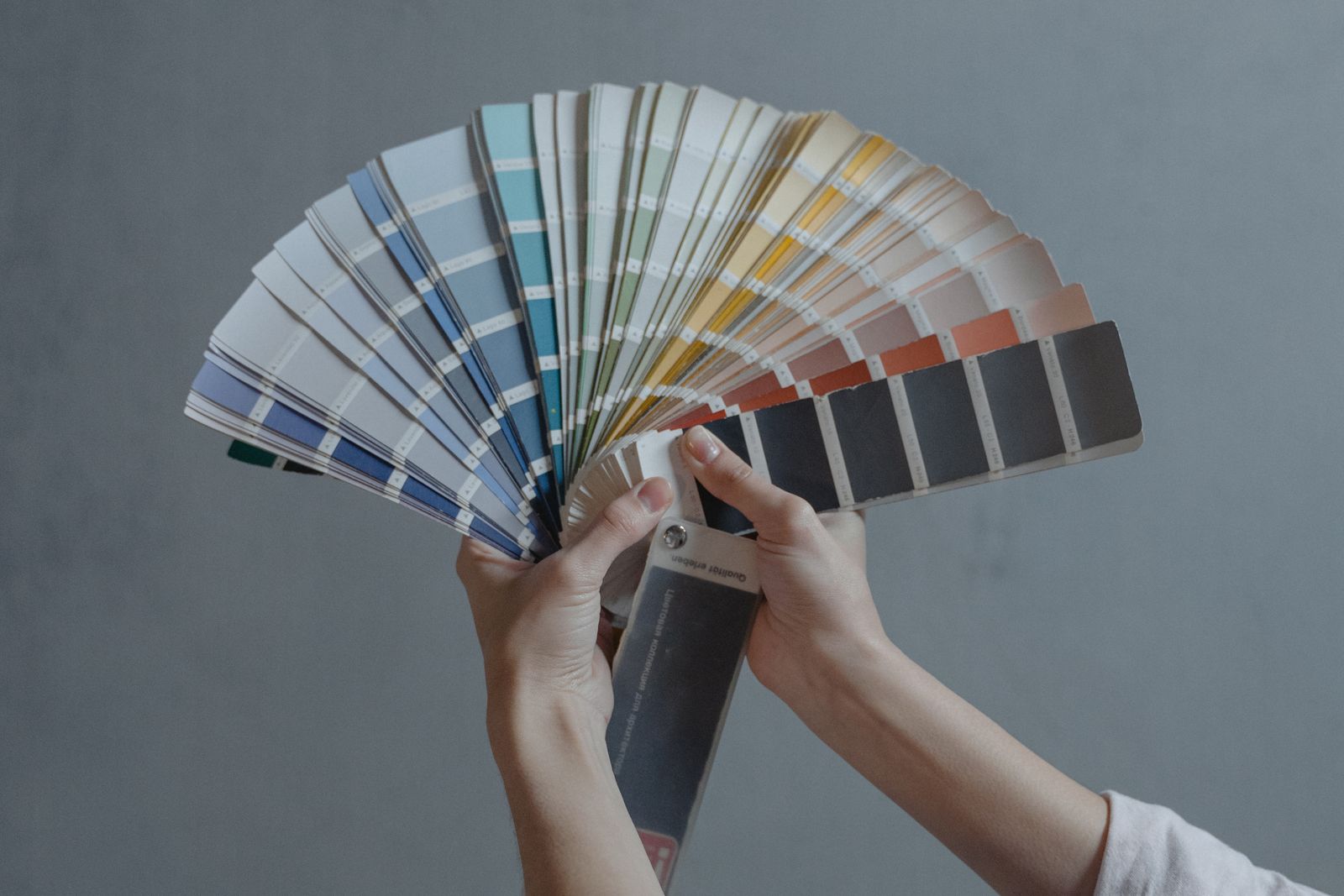 Choosing Interior Paint Colors and Finishes
